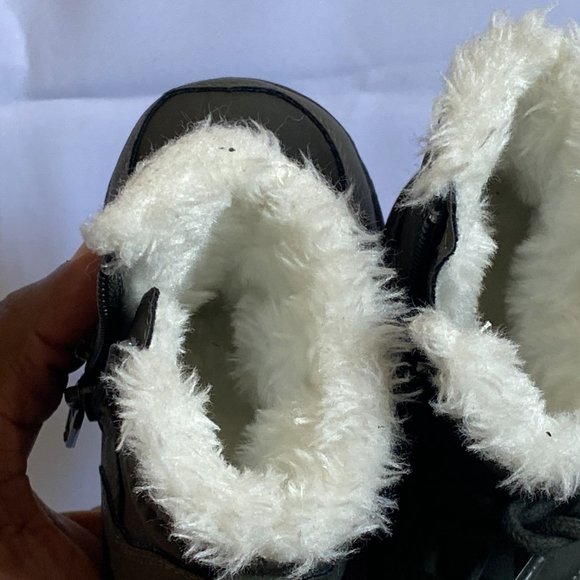 H&M Unisex Kid's Snow Boot Size 20-21 (LIKE NEW) - Picture 5 of 6
